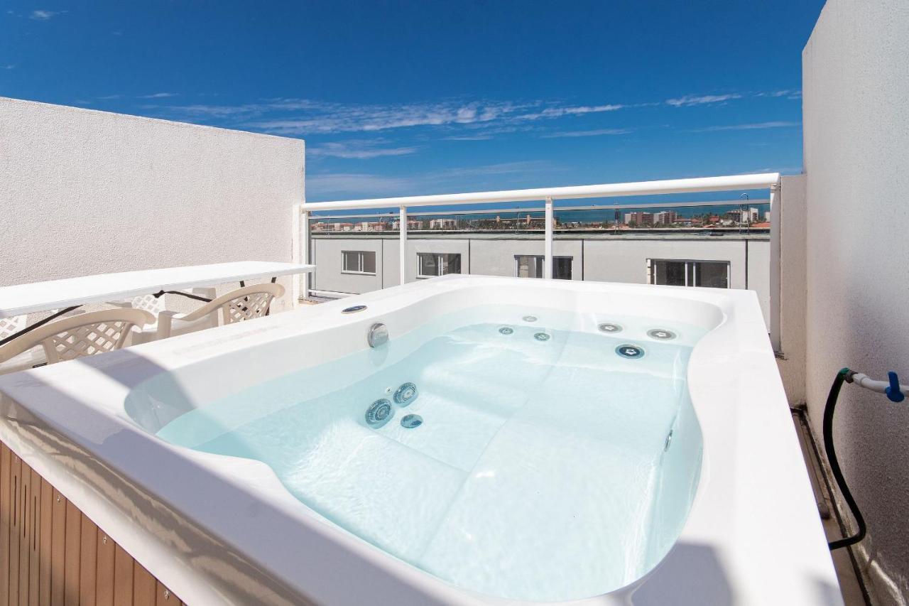 Triplex com Jacuzzi em Porto das Dunas por Carpediem Aquiraz Exterior foto